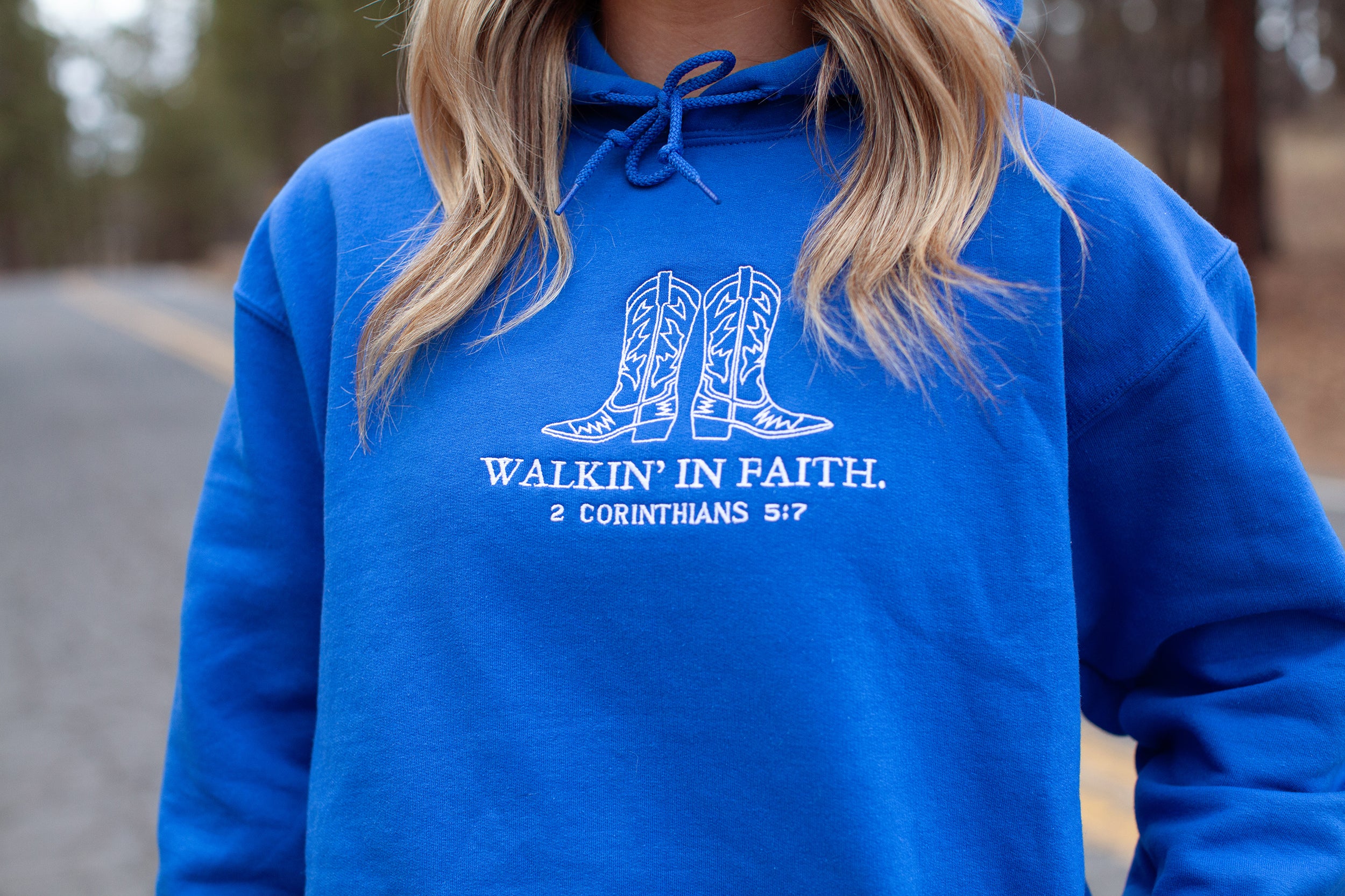 walkin in faith, walking in faith, 2 Corinthians 5:7, hoodie, blue